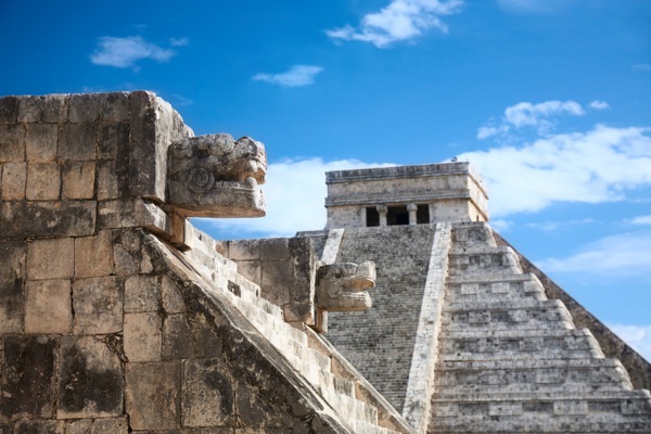 Sur les Traces des Temples Sacrés Mayas