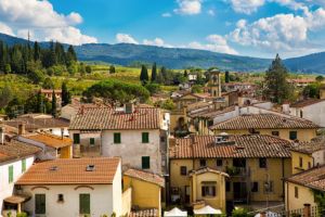 Route vers Sienne, Monteriggioni en chemin