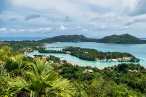 De Mahé à Praslin