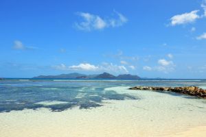 De Mahé à Praslin